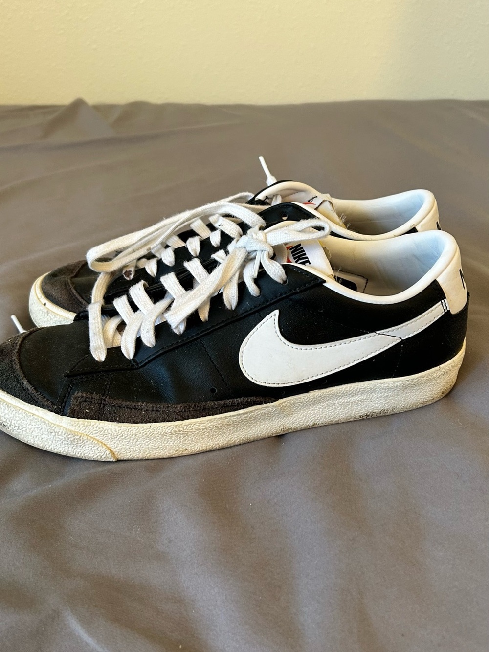 Nike Men’s Black and White Low-Top Swoosh Sneakers
